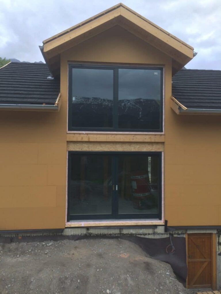 Plus que les finitions - Maison en ossature bois - construction à Jausiers - Intradosse