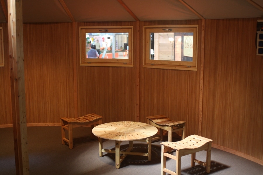 Intérieur yourte en bois de 35 m2