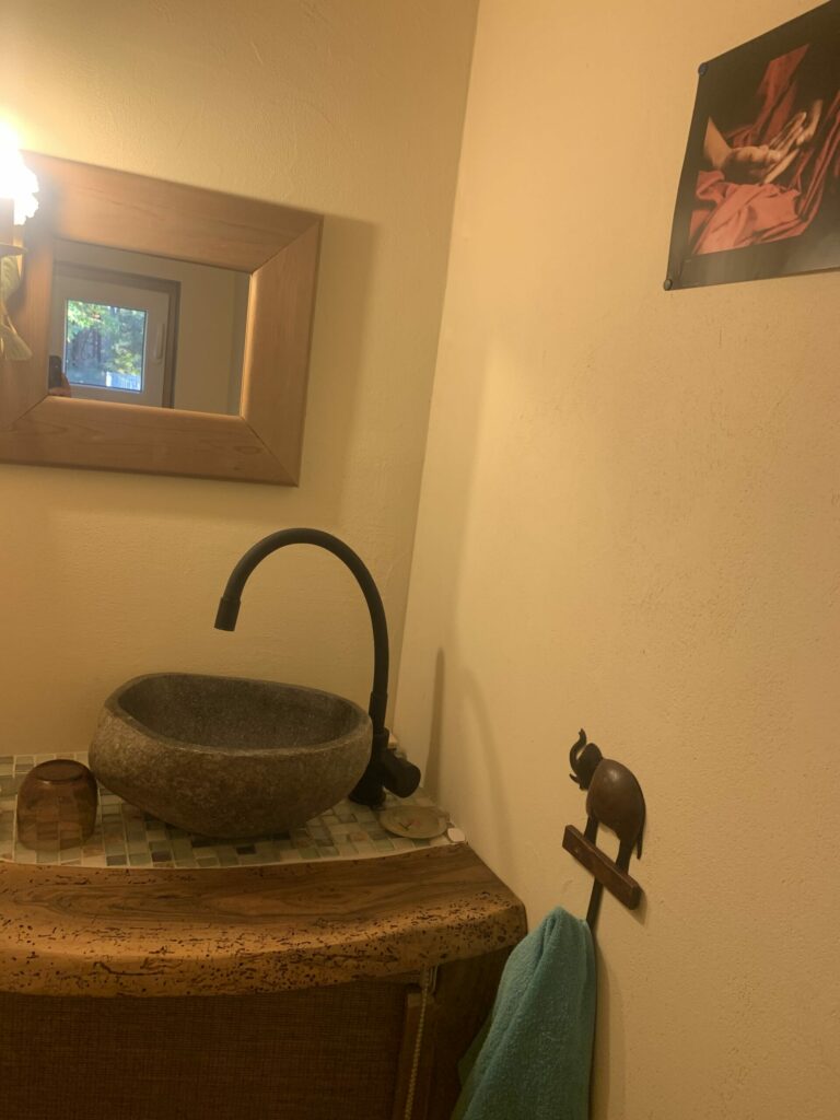 Yourte carrée en ossature bois 
Intradosse Hautes-Alpes